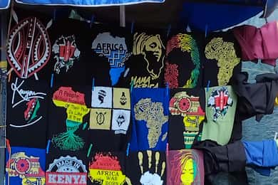 Nairobi walking tour and souvenir shopping
