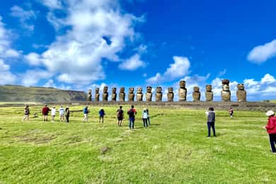 Dois dias de excursão de 1 dia por Rapa Nui + nascer do sol em Tongariki