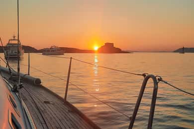 Aperitief bij zonsondergang op zeilboot-Zwem en peddel-Antibes Kaap