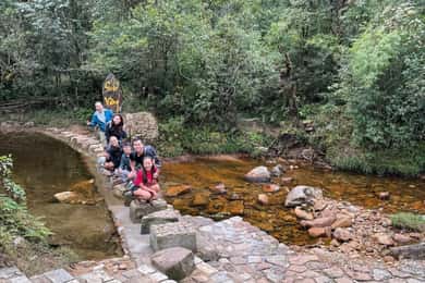 Esplora Sapa in 1 giorno in moto: visita i villaggi e le cascate