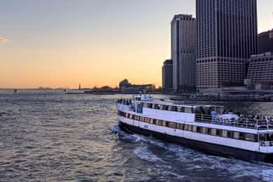 New York: Sunset Cruise with Statue of Liberty Views
