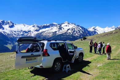 4×4 tour of the Aran Valley - Wildlife, flora and alpine landscapes