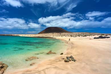 Lanzarote: La Graciosa Complete Jeep Tour met Strandtijd