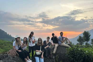 Munnar mountain hiking (Full day)