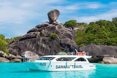 Phuket: Tur til Similan-øyene med førsteklasses hurtiggående katamaran