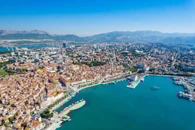 Privater Transfer von Split oder Trogir nach Zagreb