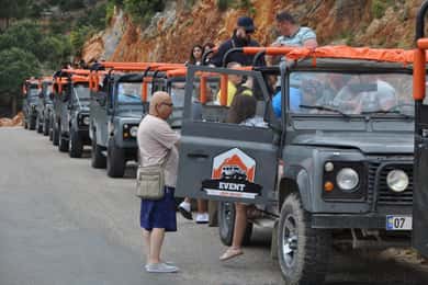 Alanya'dan: Dim Çayı'nda Öğle Yemekli Jeep Safari Turu