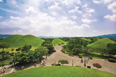 Gyeongju: Wycieczka z przewodnikiem i biletem do atrakcji UNESCO