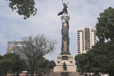 Guayaquil City Tour Including the Light House of Santa Ana