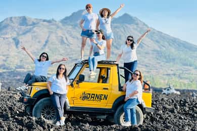 Bali : Visite privée en jeep au lever du soleil et lave noire Tout compris