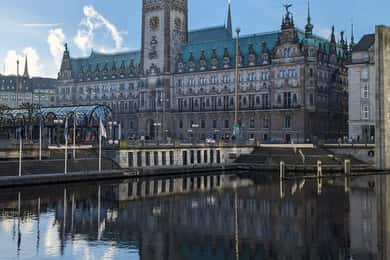 Hamburg: Guided Tour auf Französisch, das Wesentliche in 2,5 Stunden!