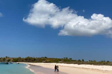 Lombok : Sand island, gili petelu, gili gambir & pink beach