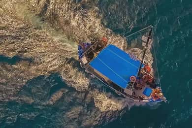 Samos: Boat Tour with BBQ Lunch to Samiopoula