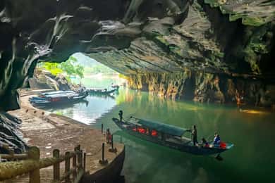 Phong Nha Cave & Paradise Cave: Guided Tour Boat & Explore