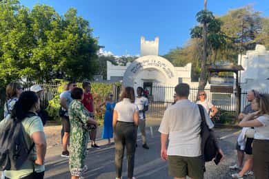 Arusha: Guided City Walking Tour