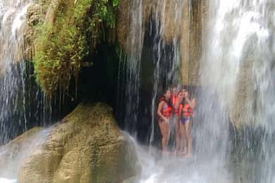 Bangkok: Private day tour to Erawan Waterfall & Kanchanaburi