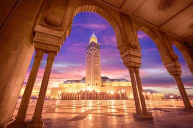 Tour serale della città di Casablanca e cena tradizionale marocchina