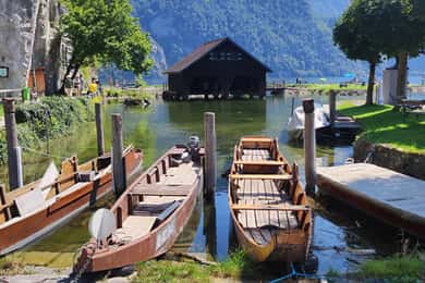From Vienna/Bratislava: Wachau, Melk, Salzburg Full-Day Tour
