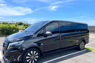 Keelung: one-way private transfer to or from Taipei City