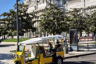Milano: Privat tuktuk-tur med upphämtning från hotell