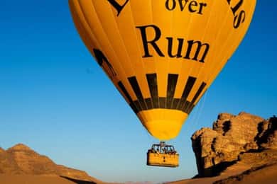 Wadi Rum: Ballonger över Rum