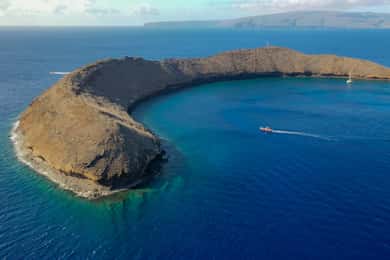 From Kihei: Molokini Crater and Turtle Town Snorkeling