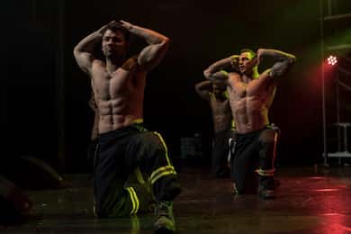 Liverpool: Show de striptease masculino Forbidden Nights e festa posterior