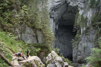 Festung Ponor: 1 Tagestour zur größten rumänischen Höhle