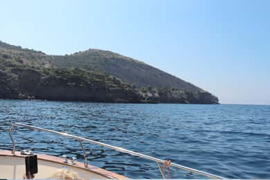 Sorrento: Shared Capri Boat Tour with Snorkeling and fun!
