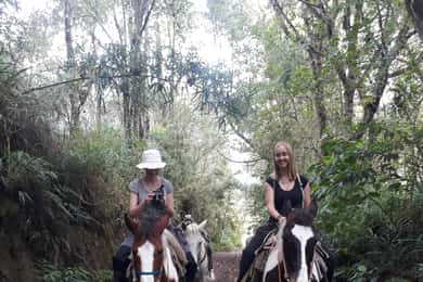 Baños: 2 Hours Horseback Riding with Tungurahua Views