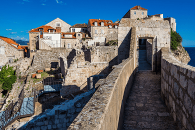 Beställ Dubrovnik Pass med grupprundvandring i stadsmurarna