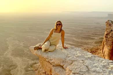 Riyadh: Edge of the World & Deer Sanctuary 4WD Off Road Tour