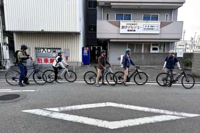 e-bike tour Himeji Castle Town along the old roads