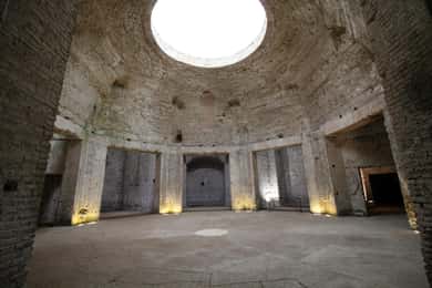 Roma: Tur ghidat Domus Aurea cu experiență VR