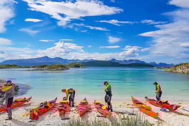 Från Tromsö: Kajaktur med lunch och bastu vid Sommarøy