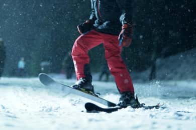 Bariloche: Nighttime activities in the snow plus dinner and show