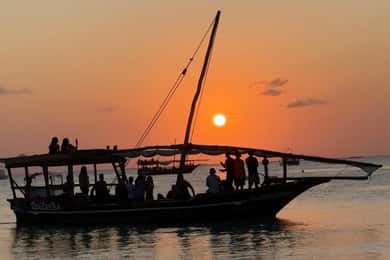 Zanzibar : Croisière Dhow au coucher du soleil avec prise en charge à l'hôtel