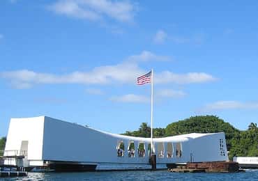 Oahu: Pearl Harbor Heroes Deluxe Experience