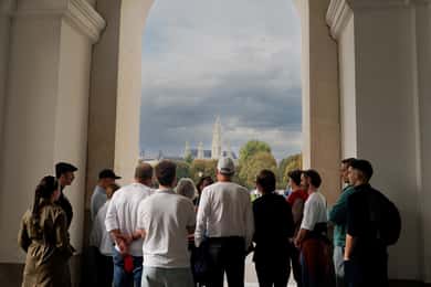 Vienna: Guided Walking Tour of City Highlights & Hidden Gems