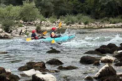 Severin na Kupi: Tur cu caiacul pe râul Kupa