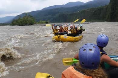 Baños: Pastaza River Rafting Tour with Lunch