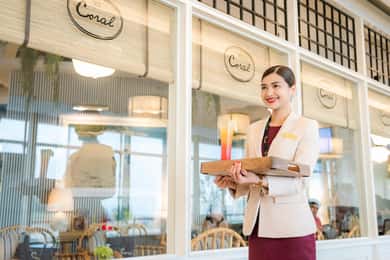 Phuket Airport: VIP Immigration Fast-Track Service & Lounge
