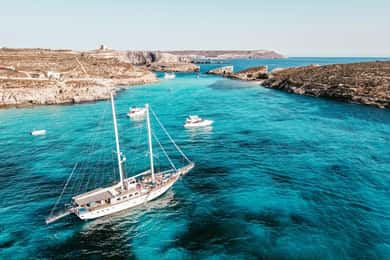 Sliema: Comino, Crystal Lagoon & Blue Lagoon Cruise w/ Lunch
