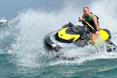 Dubaï Est : Balade guidée en JetsKi avec système audio !