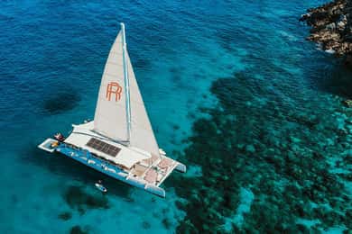 Phuket: crociera di lusso in catamarano con tramonto, coralli e Racha