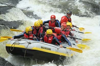 Aberfeldy: Rafting på floden Tay
