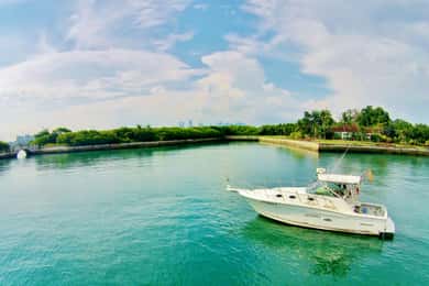Alquiler Privado de Yate de 34 pies a la Isla Lázaro