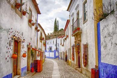 De Lisboa: Óbidos e Nazaré Excursão particular de meio dia