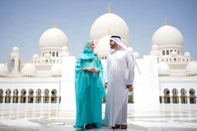 Dubai: Abu Dhabi Day-Trip Grand Mosque, Royal Palace & Lunch