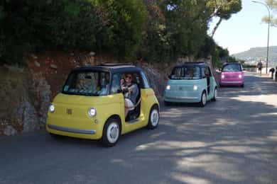 From Nice: Follow a guide in an electric car along the French Riviera!